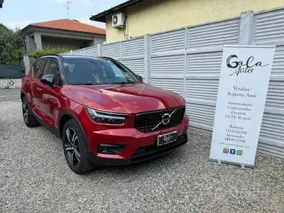 Usata Volvo XC40 R-Design 163 CV (119 kW) 2021 Rosso SUV