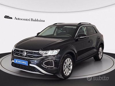 Usata VW T-Roc Life 150 CV (110 kW) 2022 Nero perla SUV