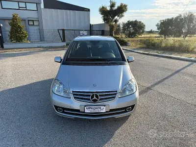Usata Mercedes A160 Executive 95 CV (69 kW) 2011 Utilitaria