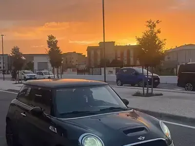 Käytetty Mini Cooper SD 143 HP (105 kW) 2013 Musta Viistoperä
