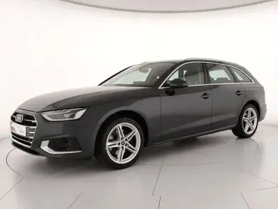 Begagnad Audi A4 Advanced 163 HK (119 kW) 2020 Grå Kombi