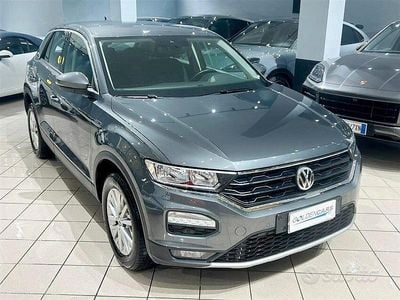 Usata VW T-Roc Style 150 CV (110 kW) 2020 Grigio SUV