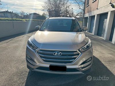 Beige Usata 2017 Hyundai Tucson Xpossible SUV | 13.500 € (Buon prezzo)