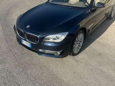 Usata BMW 730 258 CV (189 kW) 2013 Blu/azzurro Berlina