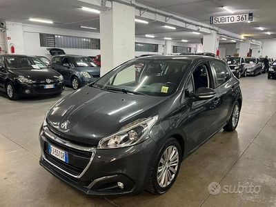 Usata Peugeot 208 75 CV (55 kW) 2017 Grigio Utilitaria
