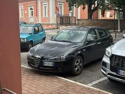 Usata Alfa Romeo 147 120 CV (88 kW) 2009 Nero Utilitaria