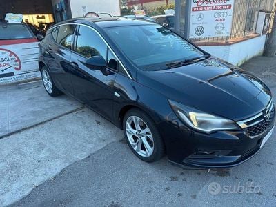 Usata Opel Astra Innovation 136 CV (100 kW) 2019 Blu Berlina