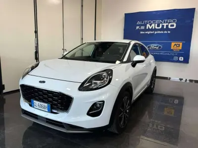 Usata Ford Puma Titanium 125 CV (91 kW) 2022 Frozen white SUV