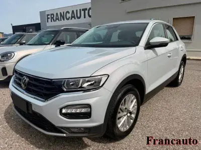 Usata VW T-Roc Business 110 CV (80 kW) 2021 Bianco SUV