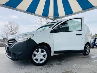 Usata Dacia Dokker Ambiance 75 CV (55 kW) 2016 Bianco Monovolume