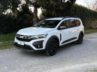 Usata Dacia Jogger Extreme 110 CV (80 kW) 2023 Bianco Monovolume
