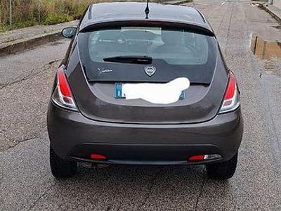 Usata Lancia Ypsilon 95 CV (69 kW) 2012 Grigio Utilitaria