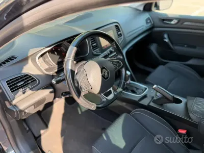 Usata Renault Mégane GrandTour 110 CV (80 kW) 2018 Grigio Station wagon