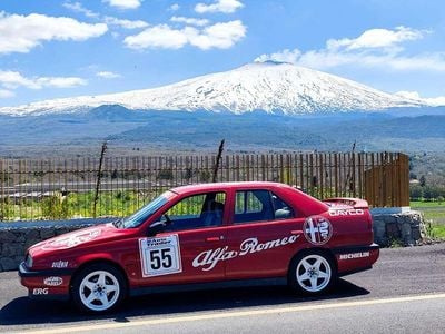 Usata Alfa Romeo 155 141 CV (103 kW) 1992 Berlina
