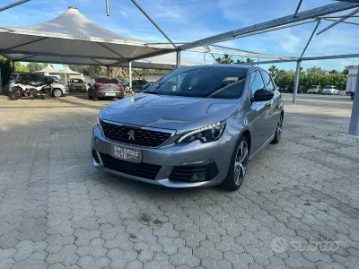 Usata Peugeot 308 GT-line 131 CV (96 kW) 2019 Argento Berlina