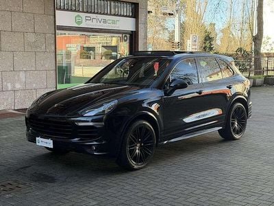Usata Porsche Cayenne Platinum Edition 250 CV (183 kW) 2018 Nero SUV