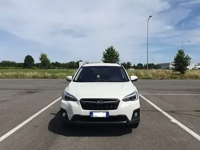 Usata Subaru XV Style 114 CV (83 kW) 2020 Bianco SUV