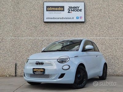 Usata Fiat 500e La Prima 86 kW (118 CV) 2020 Blu Berlina