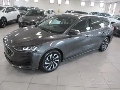 Uusi Ford Focus Titanium 115 HP (84 kW) 2026 Harmaa Farmari