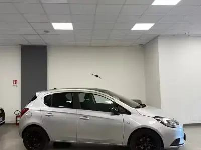 Usata Opel Corsa 69 CV (50 kW) 2017 Grigio Utilitaria