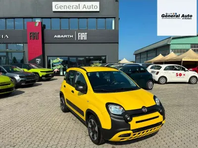 Usata Fiat Panda Cross Cross 69 CV (50 kW) 2021 Giallo Utilitaria