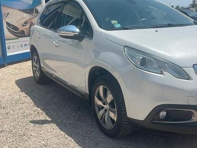 Usata Peugeot 2008 Allure 92 CV (67 kW) 2015 Bianco SUV