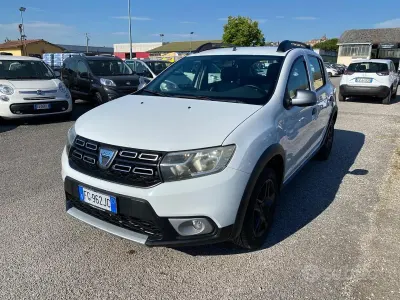 Usata Dacia Sandero Stepway 90 CV (66 kW) 2019 Bianco Berlina
