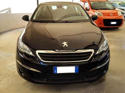 Usata Peugeot 308 SW Active 115 CV (84 kW) 2015 Blu Station wagon
