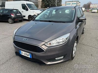 Usata Ford Focus 95 CV (69 kW) 2014 Grigio Station wagon