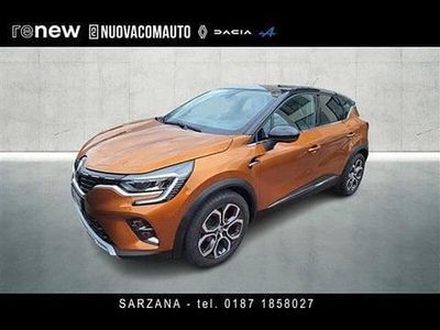 Usata Renault Captur Intens 100 CV (73 kW) 2022 Arancione SUV