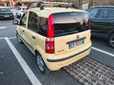 Usata Fiat Panda Dynamic 69 CV (50 kW) 2012 Giallo Utilitaria