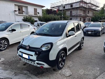Usata Fiat Panda Cross Cross 70 CV (51 kW) 2024 Bianco Utilitaria