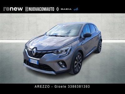 Usata Renault Captur Techno 145 CV (106 kW) 2024 Grigio scuro SUV