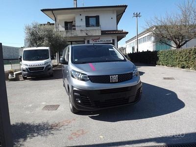 Usata Fiat Scudo Lounge 180 CV (132 kW) 2023 Grigio Furgone