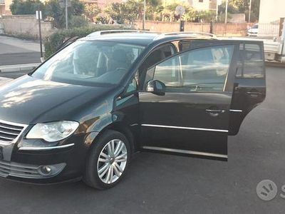 Usata VW Touran 140 CV (102 kW) 2008 Nero Monovolume