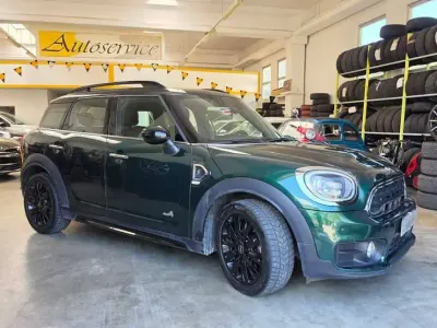 Begagnad Mini Cooper SD Countryman Business 190 HK (139 kW) 2017 Grön SUV