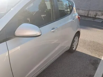 Usata Hyundai i10 69 CV (50 kW) 2015 Grigio Utilitaria