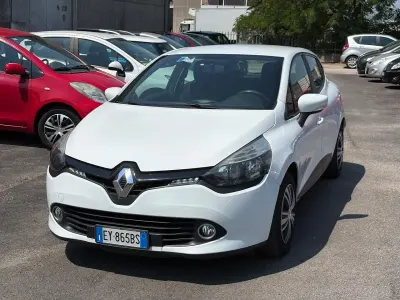 Usata Renault Clio IV 73 CV (53 kW) 2015 Bianco Berlina