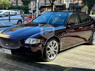 Begagnad Maserati Quattroporte GT 400 HK (294 kW) 2007 Röd Sedan