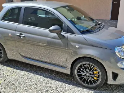 Usata Abarth 695 180 CV (132 kW) 2024 Grigio Utilitaria
