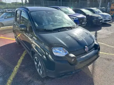 Usata Fiat Panda Cross Cross 70 CV (51 kW) 2025 Verde foresta Utilitaria