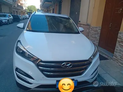 Usata Hyundai Tucson Xpossible 141 CV (103 kW) 2017 Bianco SUV