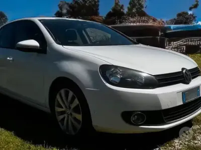 Usata VW Golf VI 105 CV (77 kW) 2011 Bianco Utilitaria