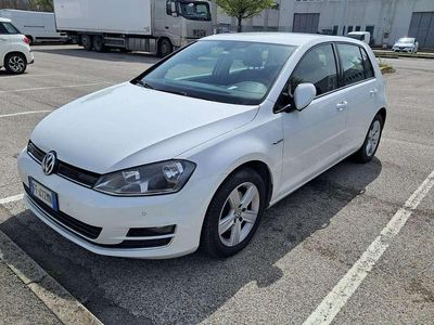 Usata VW Golf VII Highline 110 CV (80 kW) 2016 Bianco Berlina