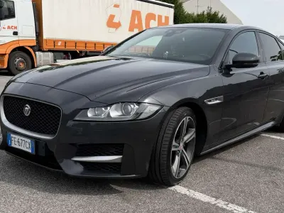 Usata Jaguar XF Pure 179 CV (131 kW) 2016 Berlina