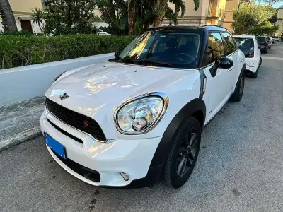 Käytetty Mini Cooper S Countryman 184 HP (135 kW) 2013 Valkoinen Katumaasturi