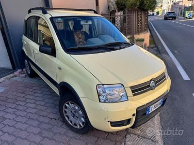 Usata Fiat Panda 4x4 Climbing 60 CV (44 kW) 2006 Giallo Utilitaria