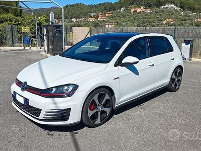 Usata VW Golf VII GTI 220 CV (161 kW) 2014 Bianco Berlina