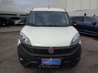 Usata Fiat Doblò 105 CV (77 kW) 2019 Bianco Monovolume