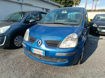Usata Renault Modus Dynamique 85 CV (62 kW) 2008 Blu Monovolume